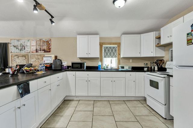 114 Chapel Avenue, Sweetwater, TN 37874