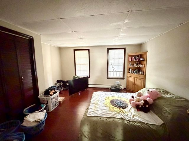 827-831 Armory St, Springfield, MA 01107