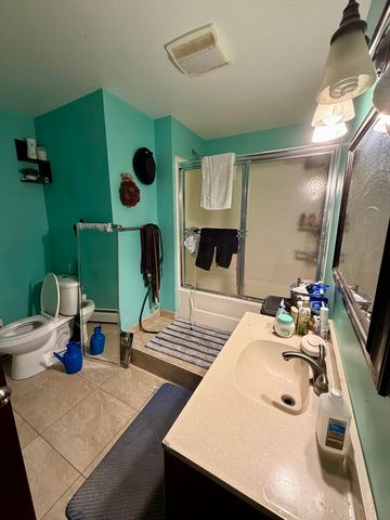 827-831 Armory St, Springfield, MA 01107