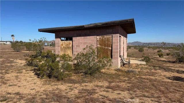 56172 Cone, Landers, CA 92285