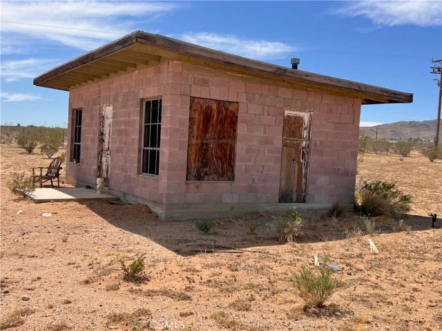 56172 Cone, Landers, CA 92285