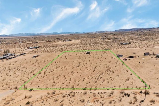 56172 Cone, Landers, CA 92285