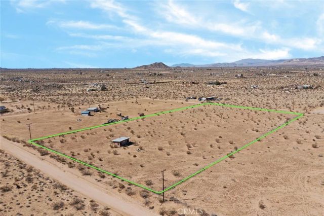 56172 Cone, Landers, CA 92285