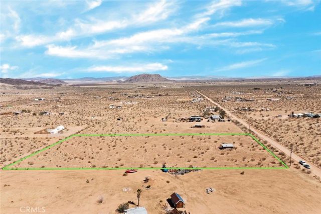 56172 Cone, Landers, CA 92285