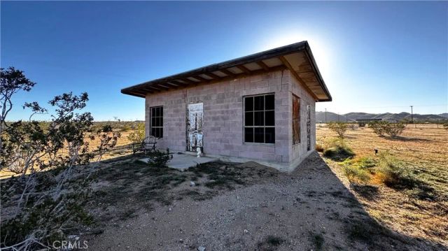 56172 Cone, Landers, CA 92285