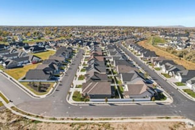 4258 W 3775 S, West Haven, UT 84401