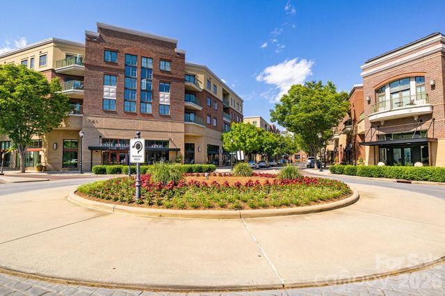 721 Governor Morrison Street 508, Charlotte, NC 28211