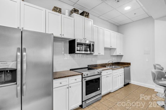 721 Governor Morrison Street 508, Charlotte, NC 28211