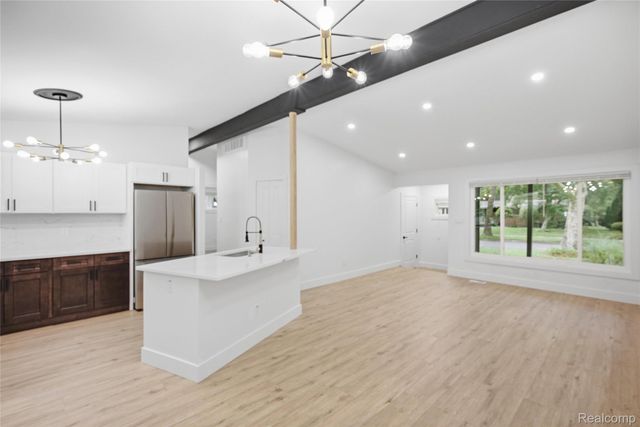 15211 Joan Street, Oak Park, MI 48237