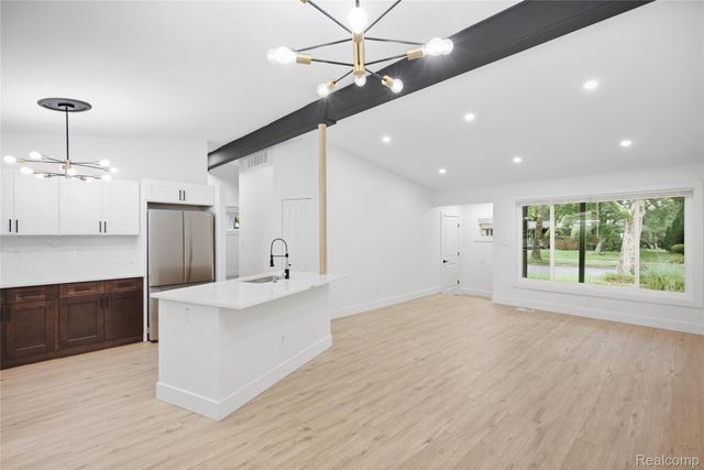 15211 Joan Street, Oak Park, MI 48237