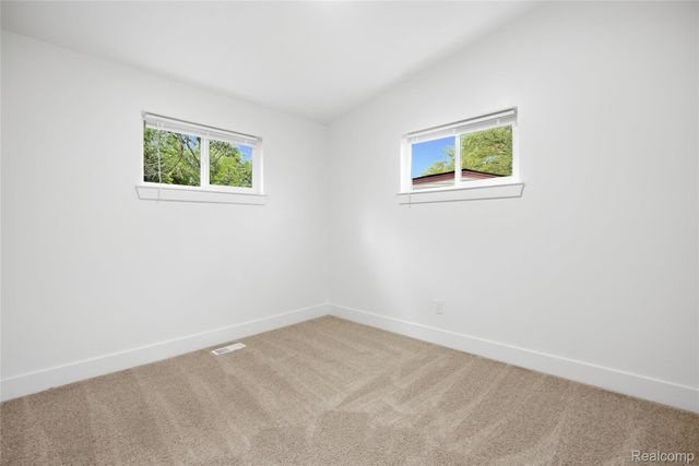 15211 Joan Street, Oak Park, MI 48237