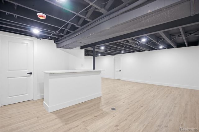 15211 Joan Street, Oak Park, MI 48237