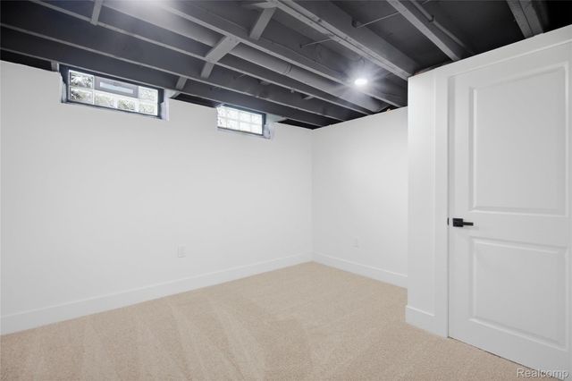 15211 Joan Street, Oak Park, MI 48237