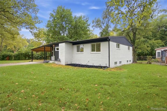 15211 Joan Street, Oak Park, MI 48237