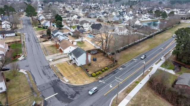 741 Corapeake DR, Chesapeake, VA 23322