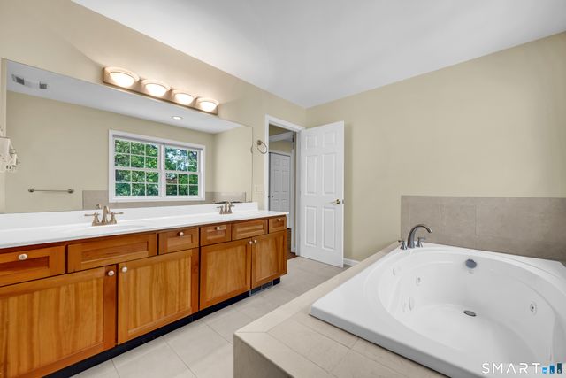 31 Bishop Road, West Hartford, CT 06119