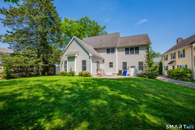 31 Bishop Road, West Hartford, CT 06119
