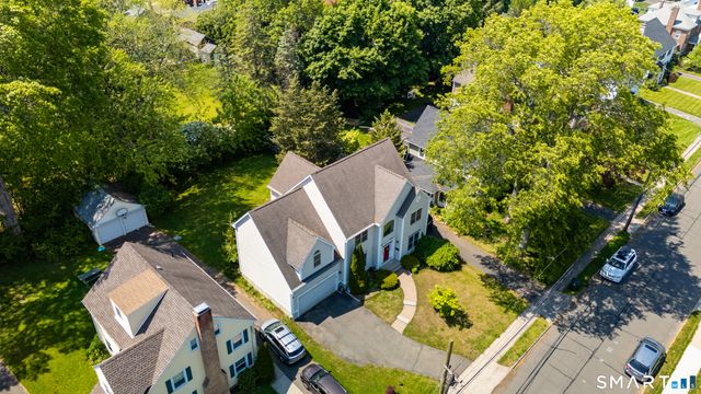 31 Bishop Road, West Hartford, CT 06119