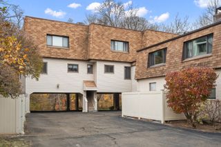 37 Riverside Avenue APT D, Stamford, CT 06905