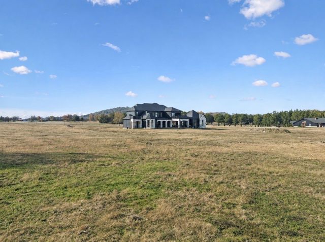 201 Lamb Rd, Rockvale, TN 37153