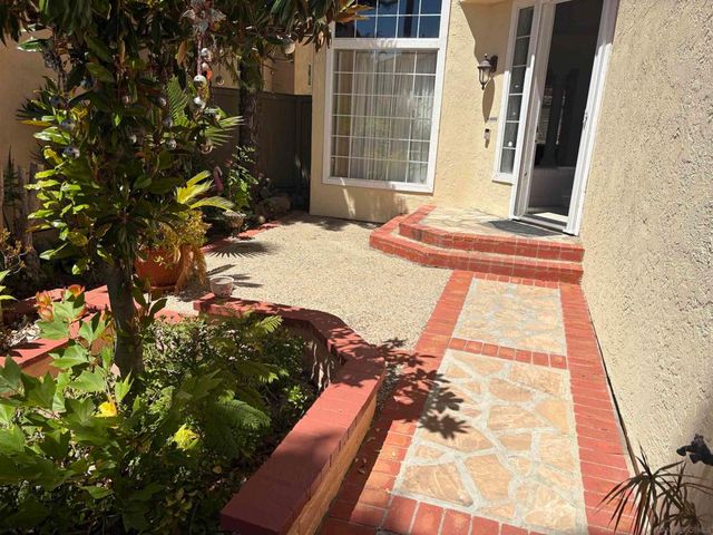 17972 Pueblo Vista Lane, San Diego, CA 92127
