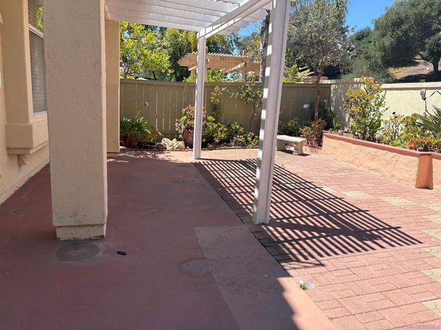 17972 Pueblo Vista Lane, San Diego, CA 92127