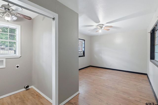 2005 Happy St., Mt Pleasant, TX 75455