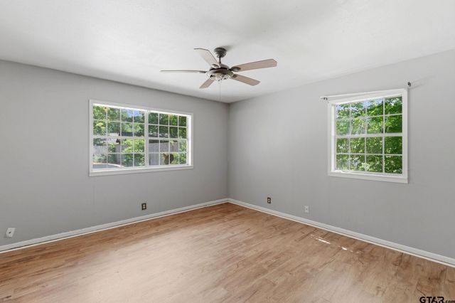 2005 Happy St., Mt Pleasant, TX 75455