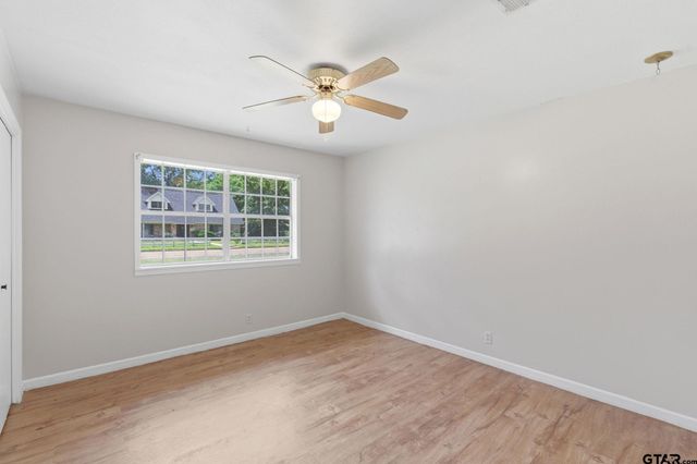 2005 Happy St., Mt Pleasant, TX 75455