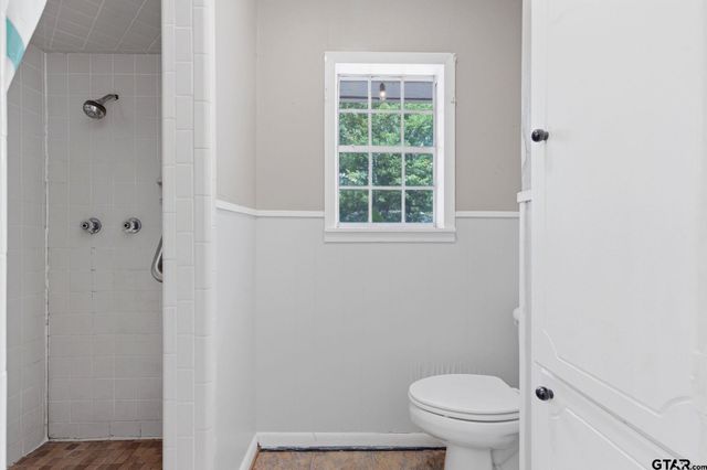 2005 Happy St., Mt Pleasant, TX 75455