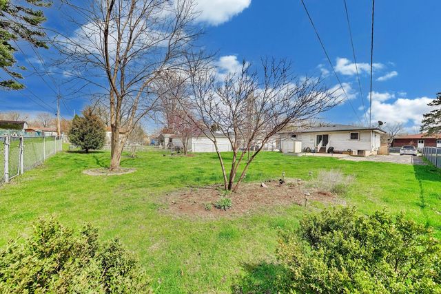 4318 Sioux Lane, Mchenry, IL 60050