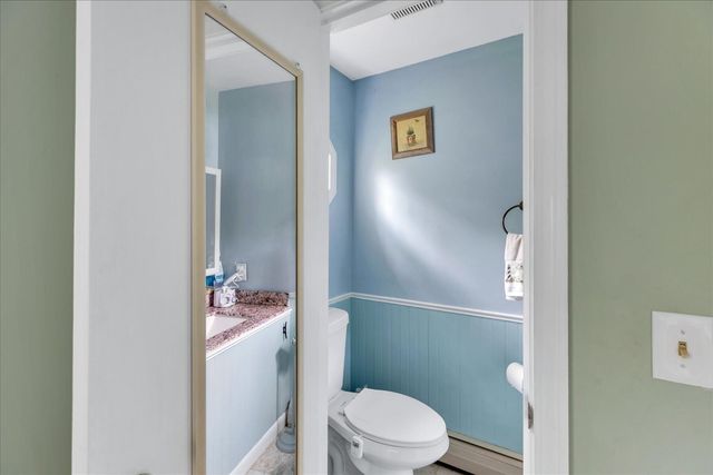 8 Brigantine Avenue, Osterville, MA 02655