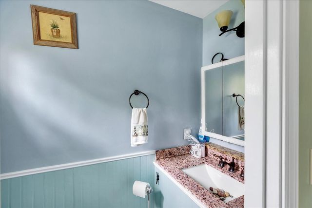 8 Brigantine Avenue, Osterville, MA 02655