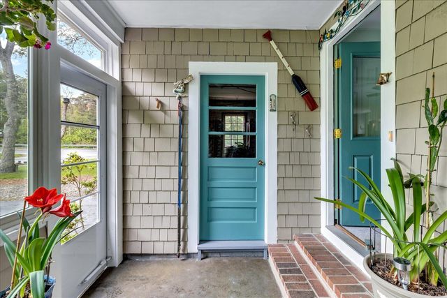 8 Brigantine Avenue, Osterville, MA 02655