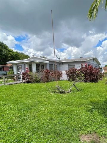 1779 NW 90th St, Miami, FL 33147