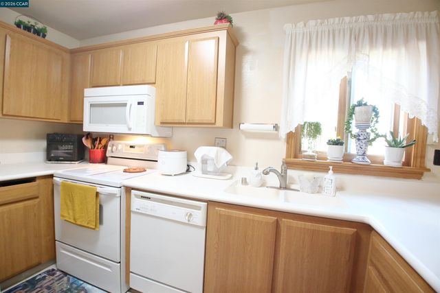 3901 Clayton Rd 25, Concord, CA 94521