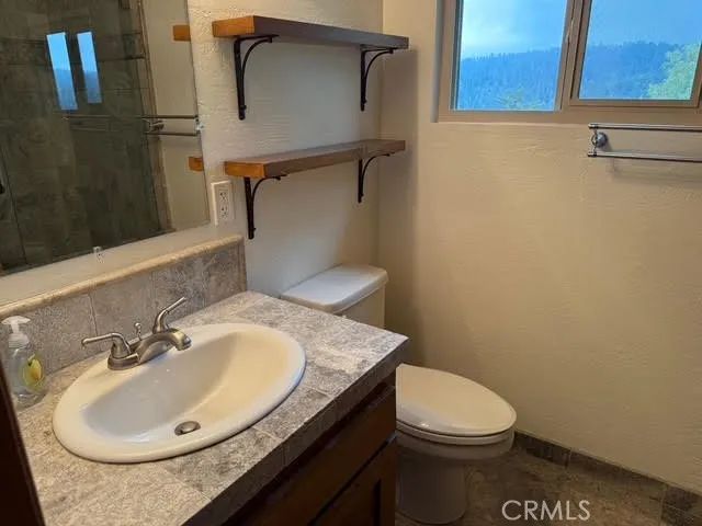 114 Old Toll Road, Lake Arrowhead, CA 92317