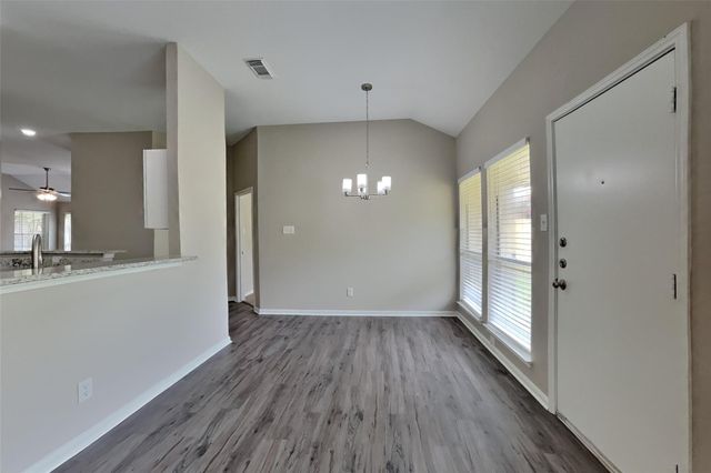 2222 Friarwood Trail, Houston, TX 77339
