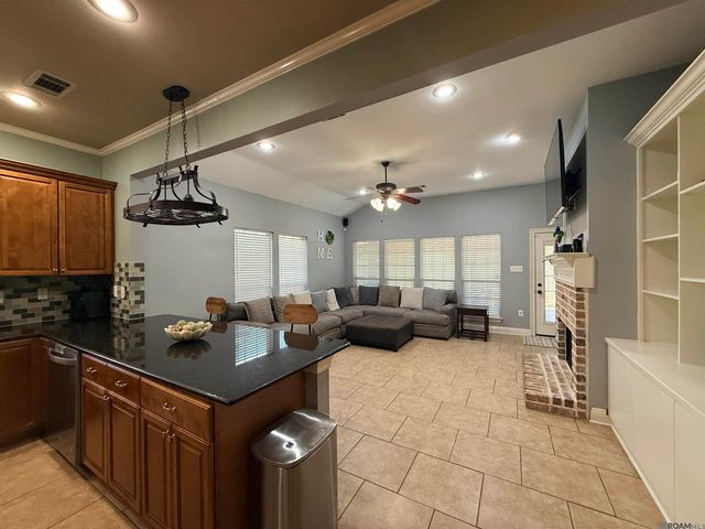 42438 Wood Ave, Ponchatoula, LA 70454