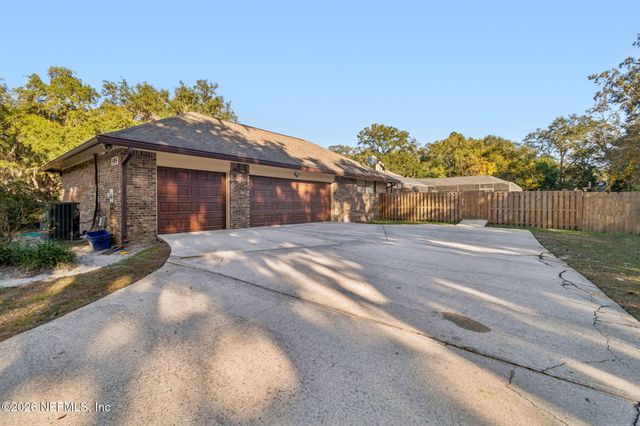 595 ABERDEEN Court, Orange Park, FL 32073