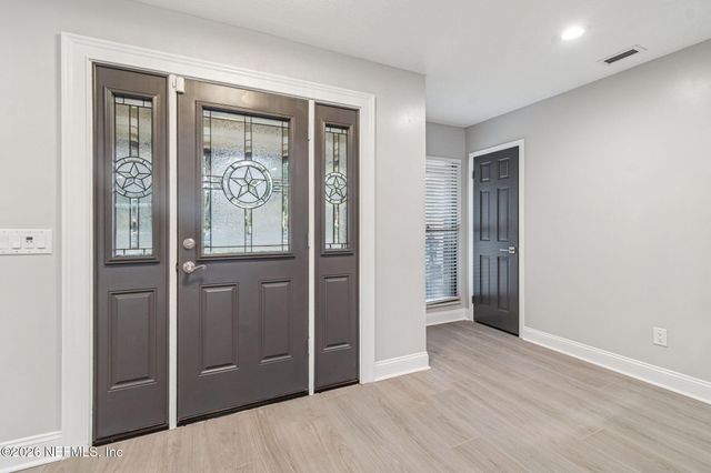 595 ABERDEEN Court, Orange Park, FL 32073