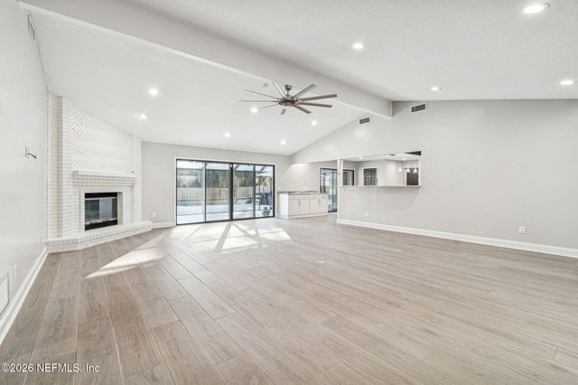 595 ABERDEEN Court, Orange Park, FL 32073