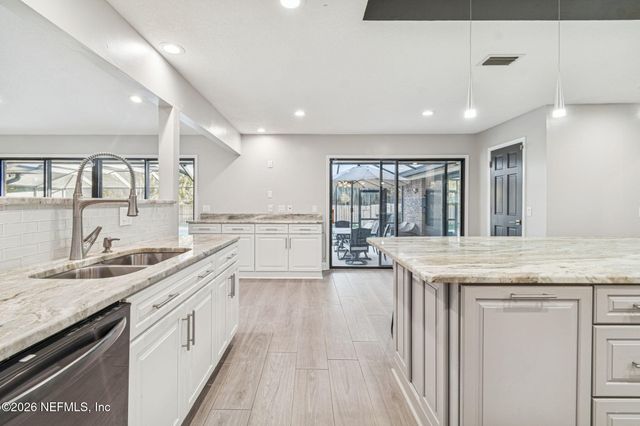 595 ABERDEEN Court, Orange Park, FL 32073