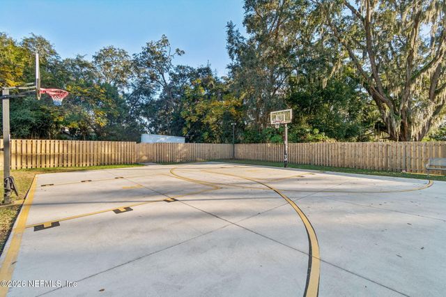 595 ABERDEEN Court, Orange Park, FL 32073