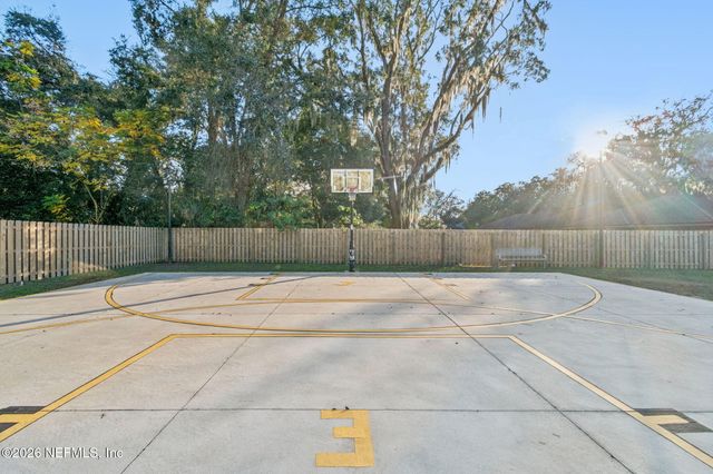 595 ABERDEEN Court, Orange Park, FL 32073