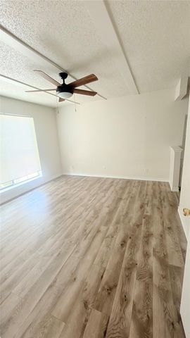 6200 W Tidwell Road 1201, Houston, TX 77092