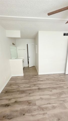 6200 W Tidwell Road 1201, Houston, TX 77092