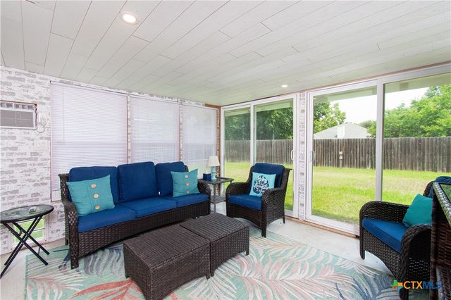 4512 Briar Cliff Road, Temple, TX 76502