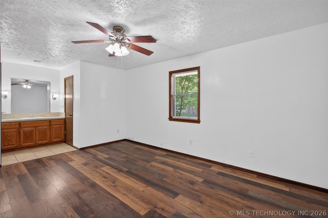 113 Magnolia Avenue, Pryor, OK 74361