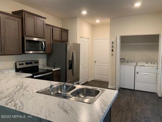 7963 ECHO SPRINGS Road, Jacksonville, FL 32256